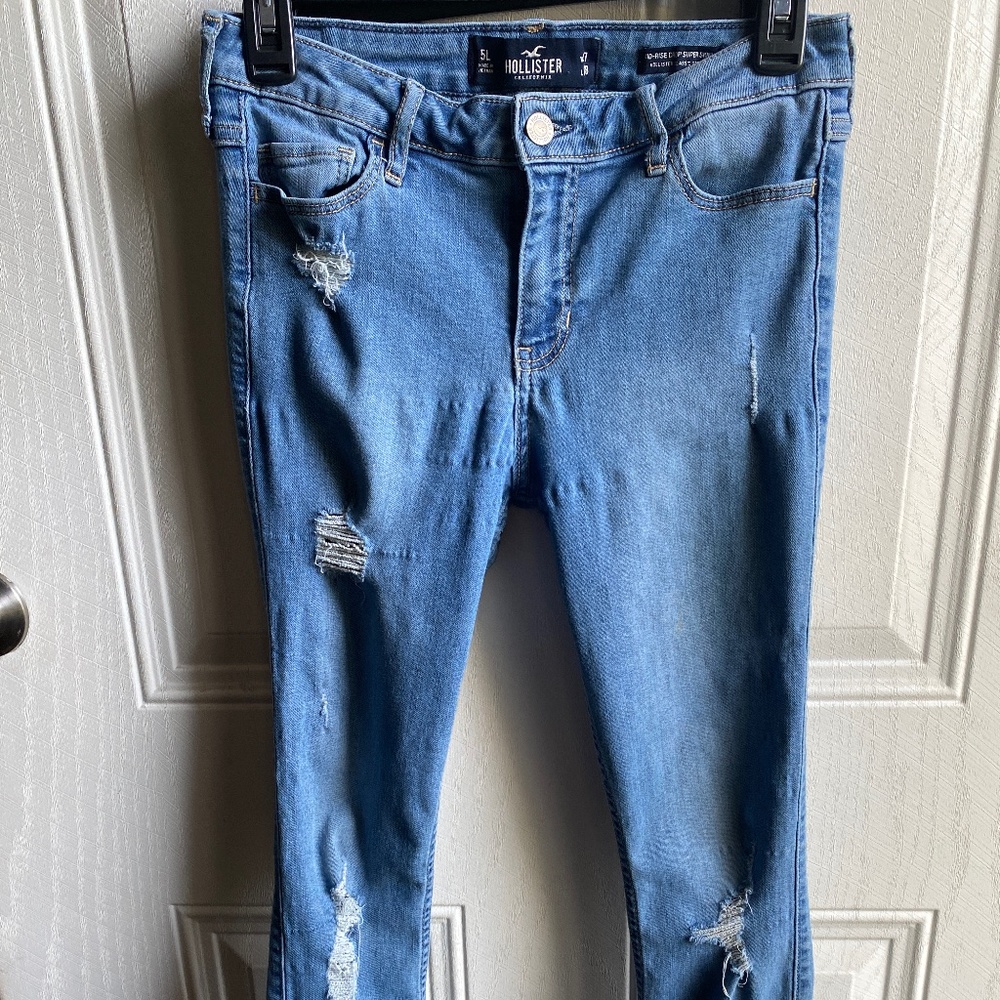 Hollister Mid Rise Cropped Skinny Jeans